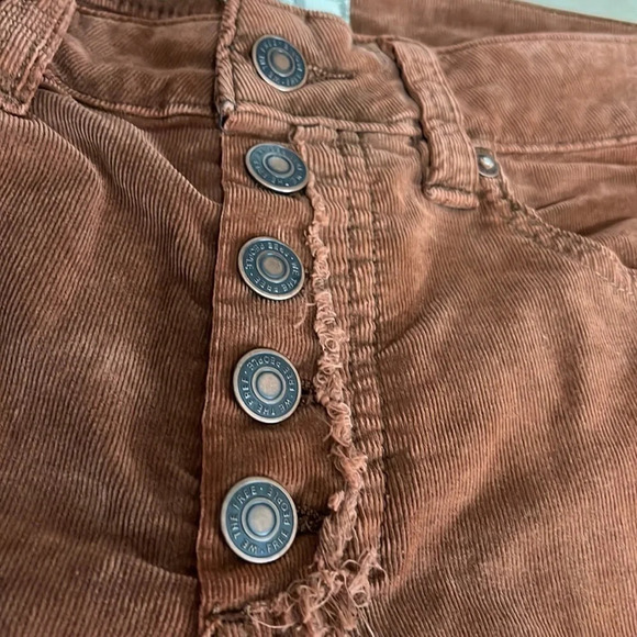 We The Free Corduroy Exposed Button Fly Roll Up Shorts in Bourbon - NEW - 26 - Picture 4 of 9
